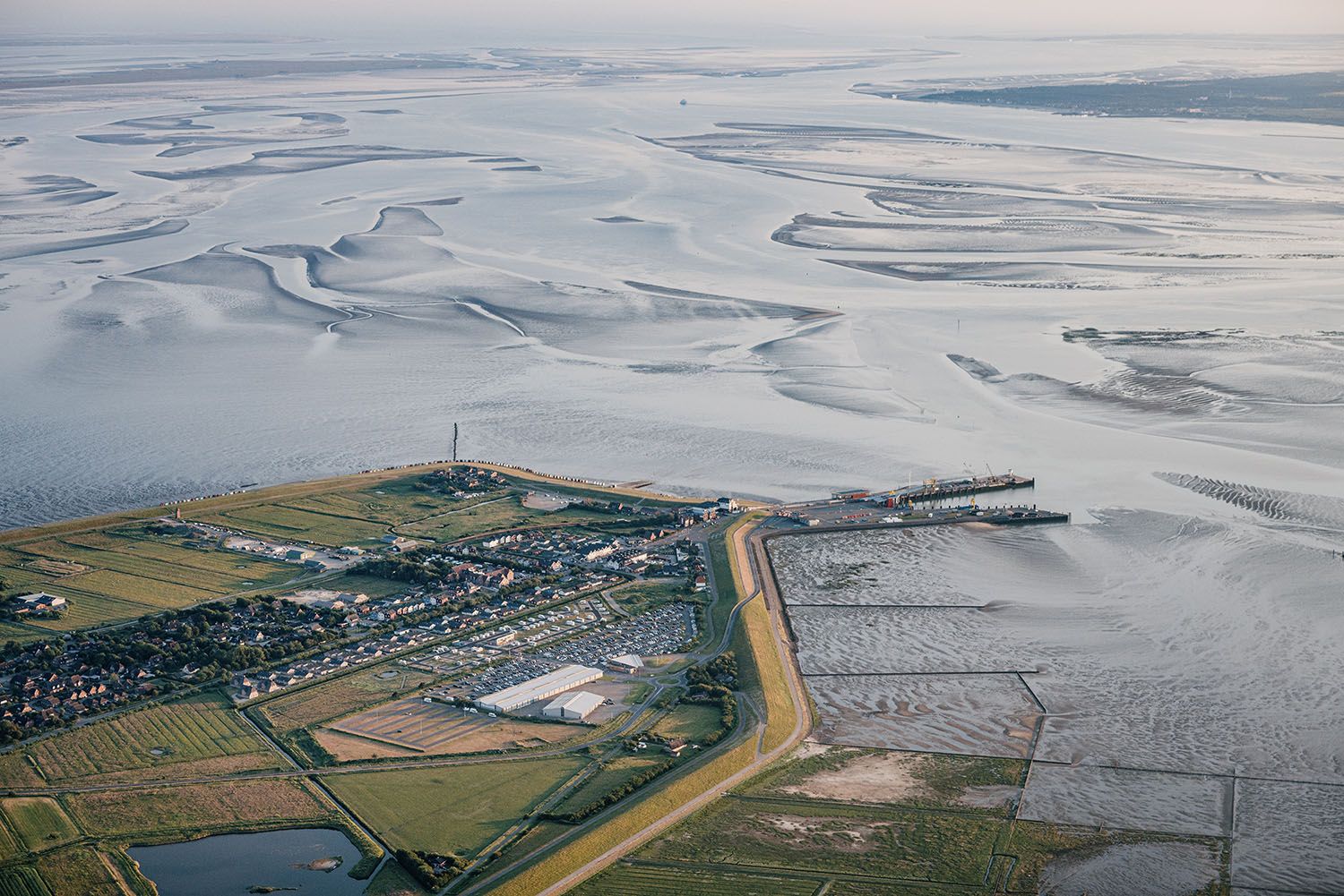 Luftbild von Dagebüll Hafen